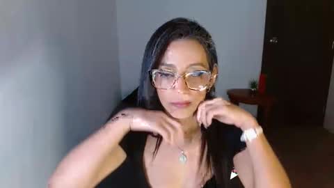 Snapshot of nat4youlove chatting on 03.03.25 nathalia online show from 03.03.25