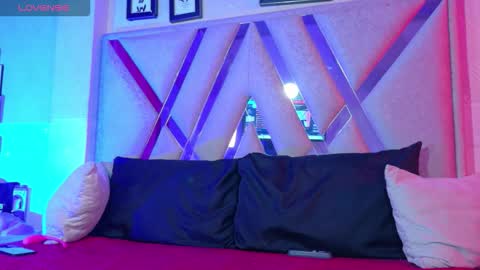 Natacha black online show from 11.07.25