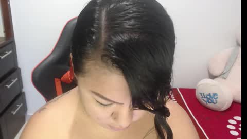 Nata Ramirez online show from 10.25.25