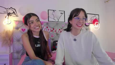 Snapshot of natalhy_ chatting on 02.17.26 natalia online show from 02.17.26