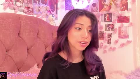 Snapshot of natalie_jaensen chatting on 12.30.24 online show from 12.30.24