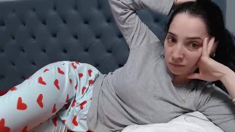 Miia online show from 02.06.25