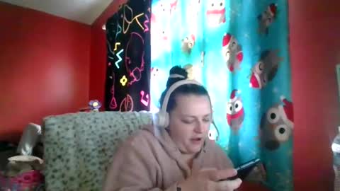 Snapshot of nataliedays chatting on 12.21.24 Natalie online show from 12.21.24