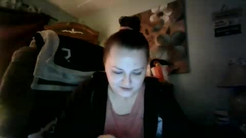 Snapshot of nataliedays chatting on 02.05.25 Natalie online show from 02.05.25