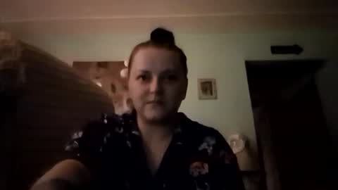 Snapshot of nataliedays chatting on 10.18.25 Natalie online show from 10.18.25