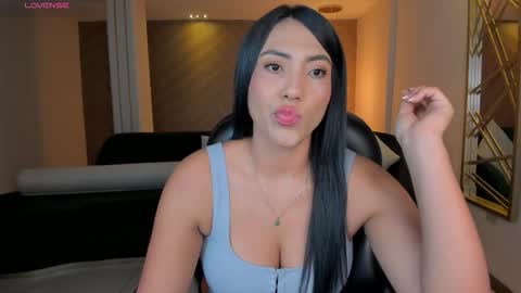 Natalie Lewis online show from 01.19.26