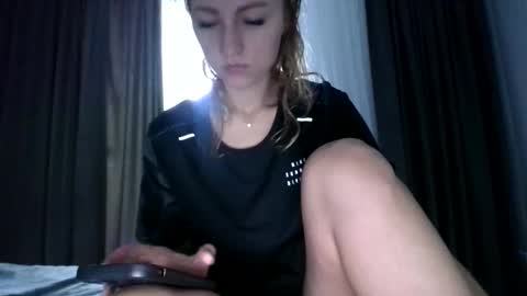 Snapshot of nataliexo111 chatting on 09.12.25 Natali online show from 09.12.25