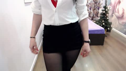 natalyaberd online show from 12.18.24