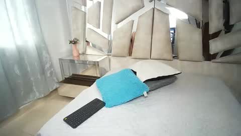 Natalye foster online show from 12.30.24