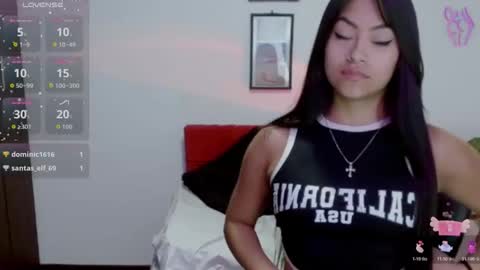 Nataly Escobar online show from 11.15.25