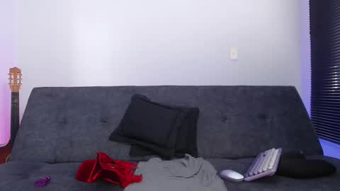   online show from 01.12.26