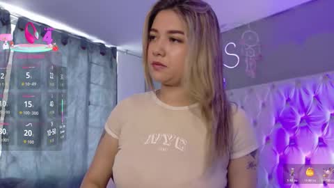 Snapshot of natasha__black chatting on 10.12.25 Natasha online show from 10.12.25