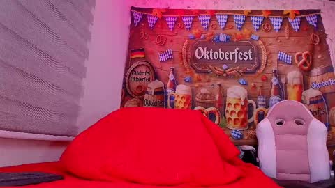 Snapshot of natasha_luna_ chatting on 09.20.25 Natasha online show from 09.20.25