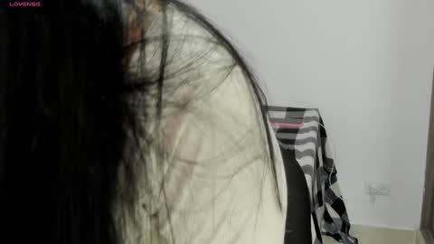 Snapshot of natasha_su chatting on 01.05.25 Natalia online show from 01.05.25