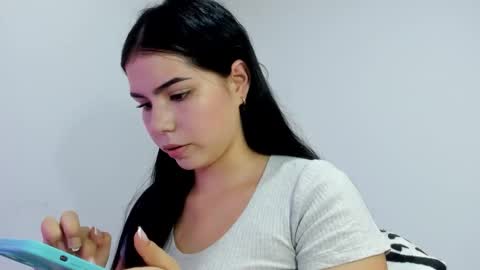 Snapshot of natasha_su chatting on 10.09.25 Natalia online show from 10.09.25