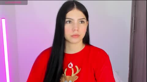 Snapshot of natasha_su chatting on 12.04.25 Natalia online show from 12.04.25