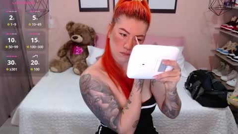 Snapshot of natasha_woo chatting on 09.14.25 Nat online show from 09.14.25