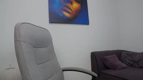 Snapshot of natashaboobs chatting on 12.19.24 natashaboobs online show from 12.19.24