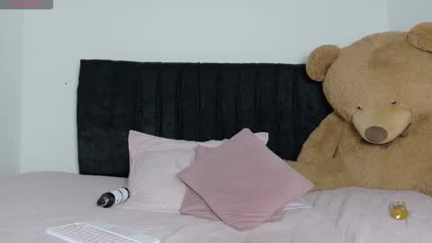 Snapshot of natashaparker__ chatting on 02.06.26 Natasha online show from 02.06.26