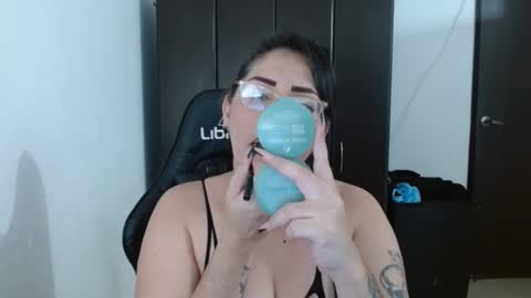 Natasha Smithe  online show from 02.23.25