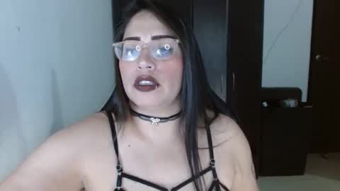 Natasha Smithe  online show from 11.02.25