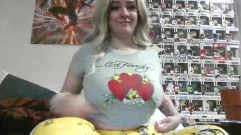 natbaby2002 online show from 11.18.25