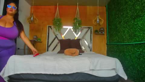 nathalia_correa online show from 05.25.26