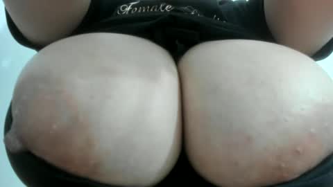 Snapshot of nathalia_hottman chatting on 02.20.25 NATHALIA online show from 02.20.25