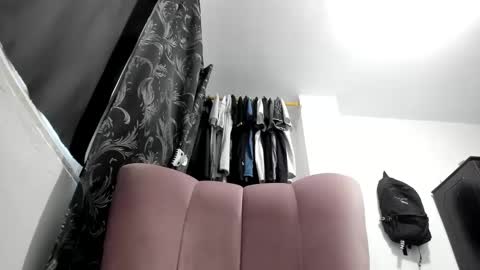 Snapshot of nathalia_hottman chatting on 10.03.25 NATHALIA online show from 10.03.25