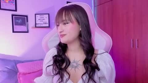 Snapshot of nathalia_ramirez_ chatting on 02.25.26 Nathalia Ramirez online show from 02.25.26