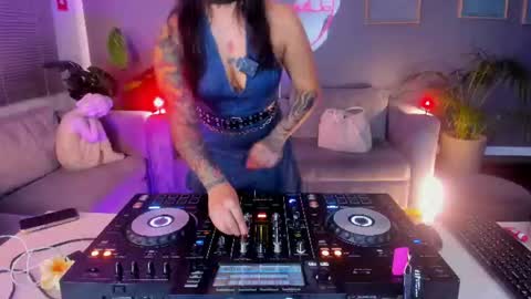 Snapshot of nathalia_stone_ chatting on 06.27.26 nathalia stone online show from 06.27.26