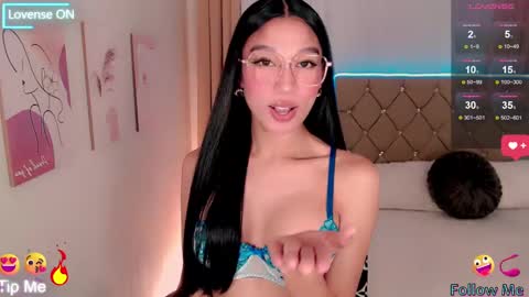   please follow me guyss online show from 03.05.25