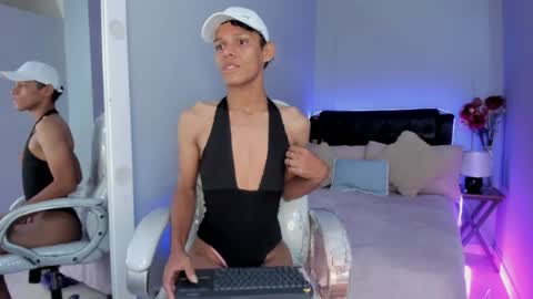 Snapshot of nathalie_moon_ chatting on 04.09.26 nathalie_moon_ online show from 04.09.26