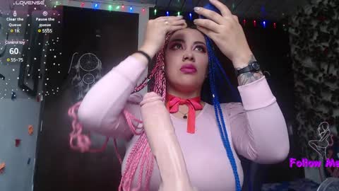 Nathalie online show from 01.30.25