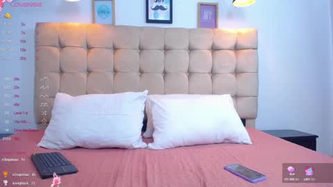 Snapshot of nathaly_rose__ chatting on 02.12.25 nathaly_rose__ online show from 02.12.25
