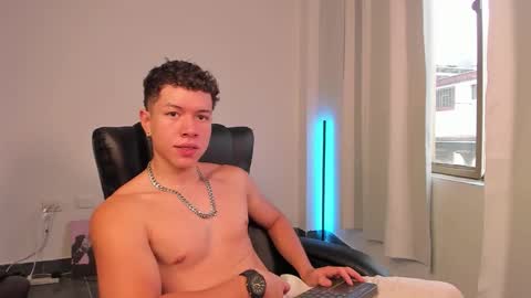 Snapshot of nathan_blake_ chatting on 09.08.25 Nathan online show from 09.08.25