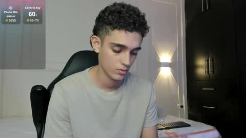 Snapshot of nathan_shimmer chatting on 05.09.26 nathan_shimmer online show from 05.09.26