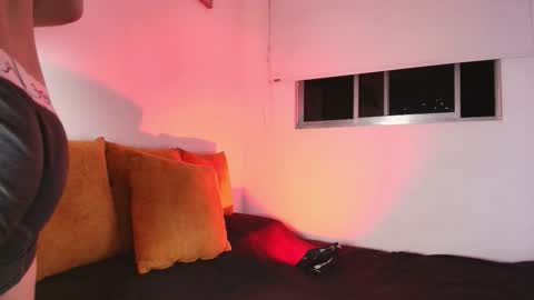 Snapshot of nathanferrara_ chatting on 11.24.25 online show from 11.24.25