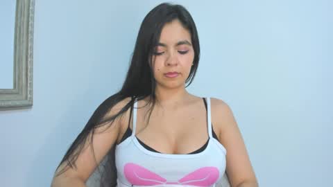 Snapshot of nathyy_garcia chatting on 10.30.25 Nathyy online show from 10.30.25