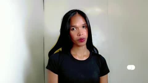 Snapshot of native_princess1 chatting on 10.11.25 native_princess1 online show from 10.11.25