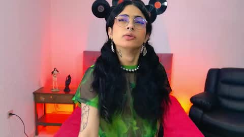 Natt  online show from 09.24.25