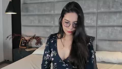 Snapshot of nattytrainor chatting on 08.04.26 Natty Trainor online show from 08.04.26