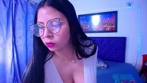  Annie  online show from 03.06.25