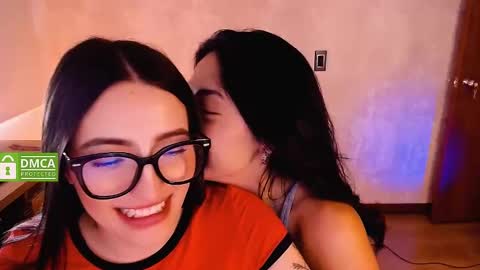 Natalia  Valeria online show from 02.12.25