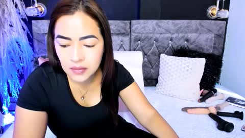 Snapshot of naty_07 chatting on 09.29.25 Natalia online show from 09.29.25