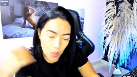 Snapshot of naty_07 chatting on 10.31.25 Natalia online show from 10.31.25