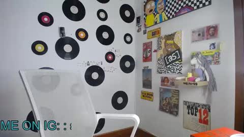 Snapshot of naty_lux19 chatting on 02.23.25 Fernanda online show from 02.23.25