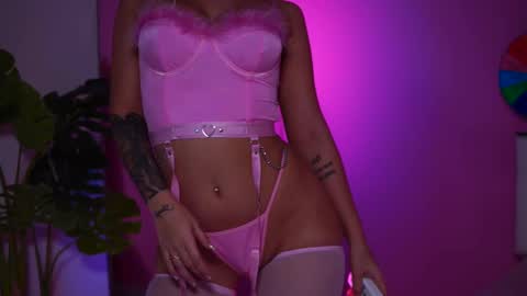 Naty online show from 02.13.25