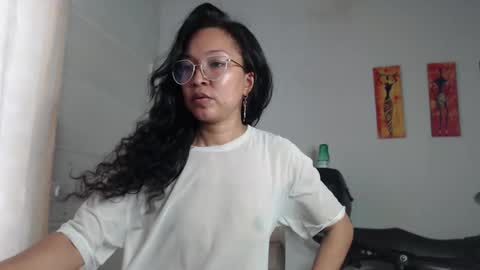 Stella Mcqueen online show from 12.30.24