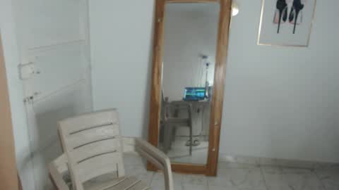 Stella Mcqueen online show from 04.15.26